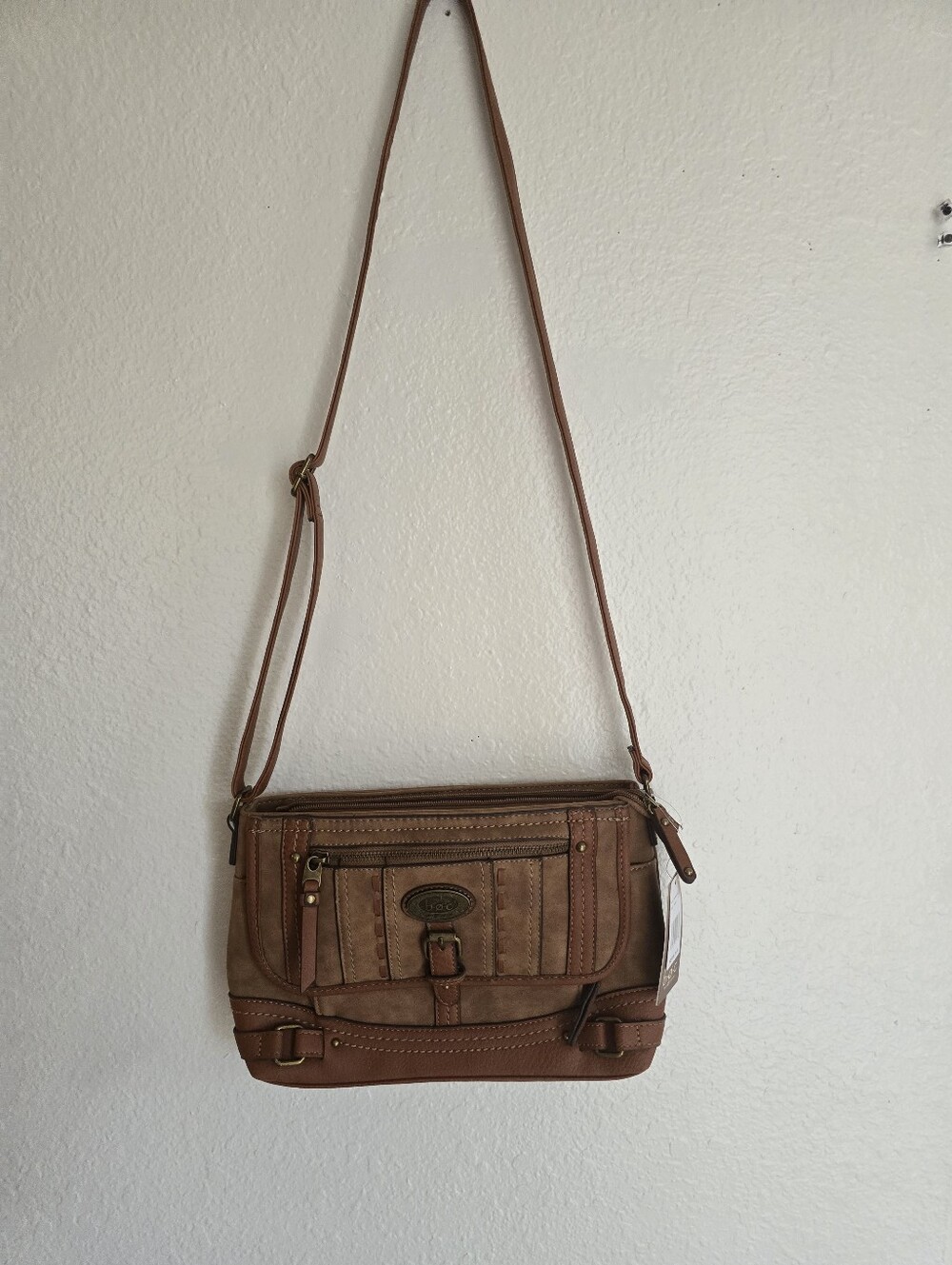 Born Concepts Women's Tan faux Suede & Leather Crossbody Bag NWT